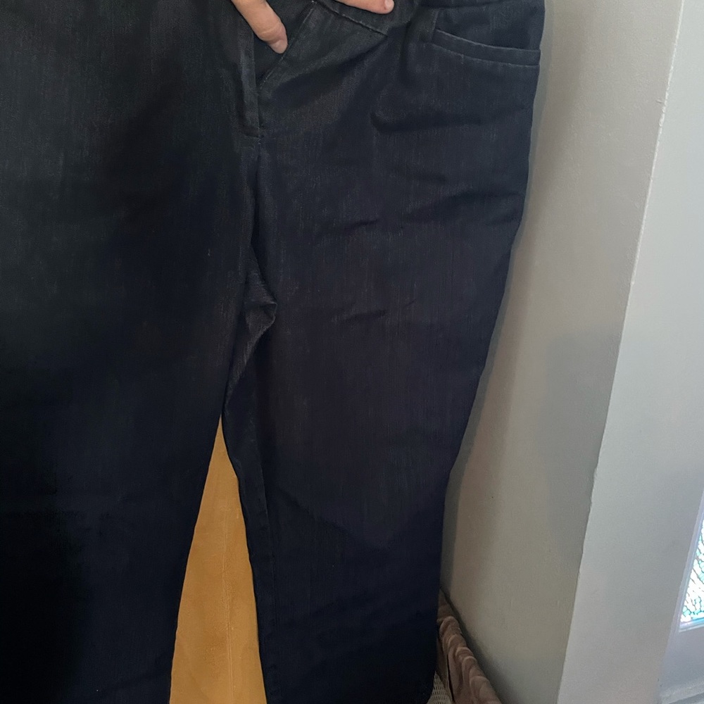 Capris - Picture 2 of 3